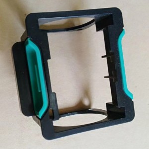 Tvåfärgade plastdelar